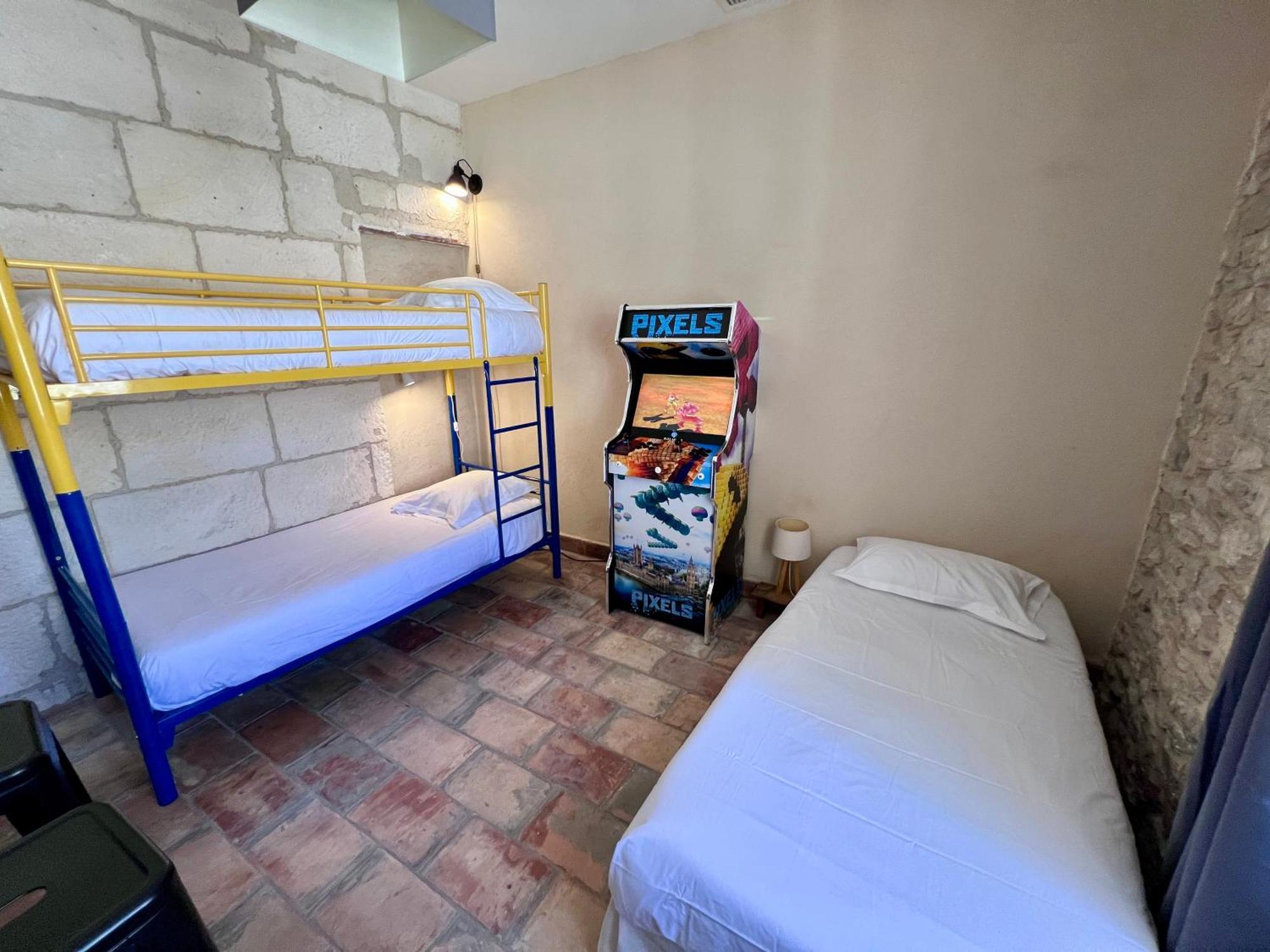 Hotel Majestic Nîmes Eksteriør bilde